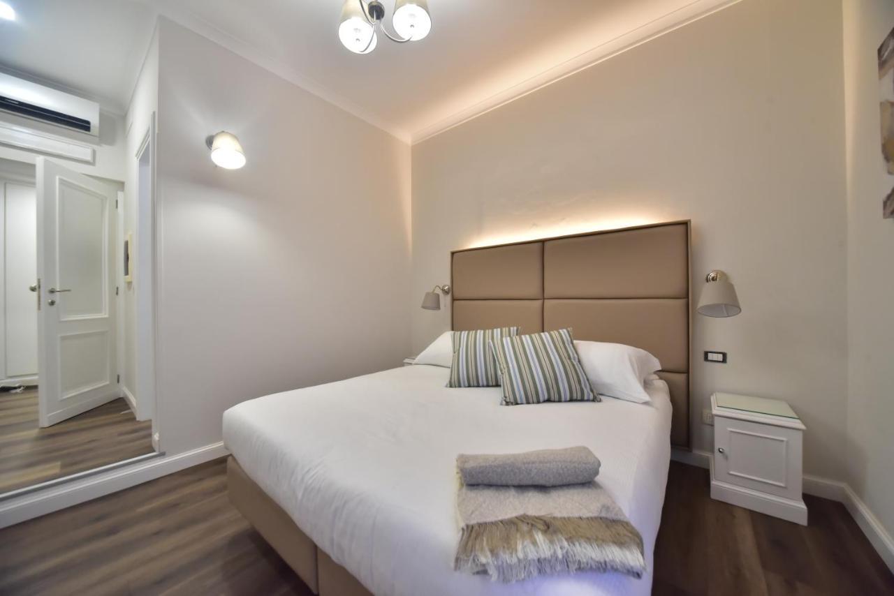Sacconi Palace Suite Roma Exterior photo