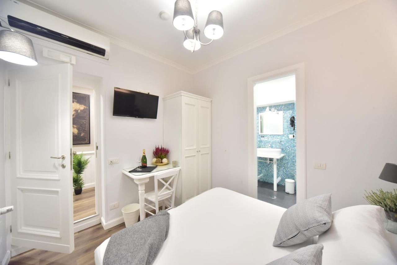 Sacconi Palace Suite Roma Exterior photo